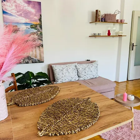 Jana's Apartment *